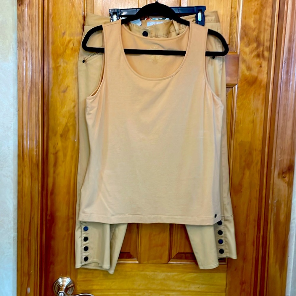 Tommy Bahama matching top/ pants